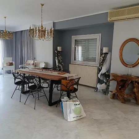 Evgeniou House In Apartamento